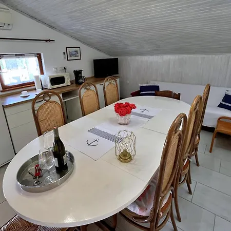 With Parking Space Silo, Krk - 18769 Appartement